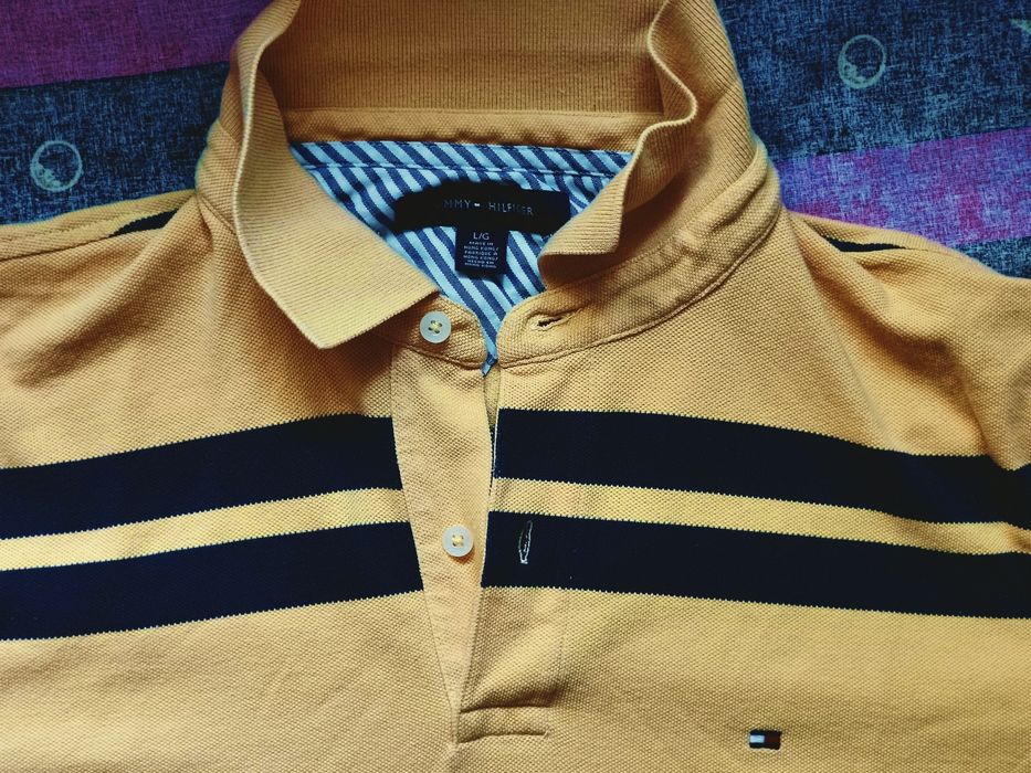 Tricou Tommy Hilfiger.