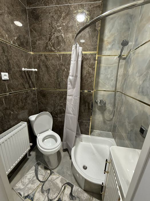 Экскаваторный томонда 4 хонали квартира сотилади. Очиқ жойи билан.