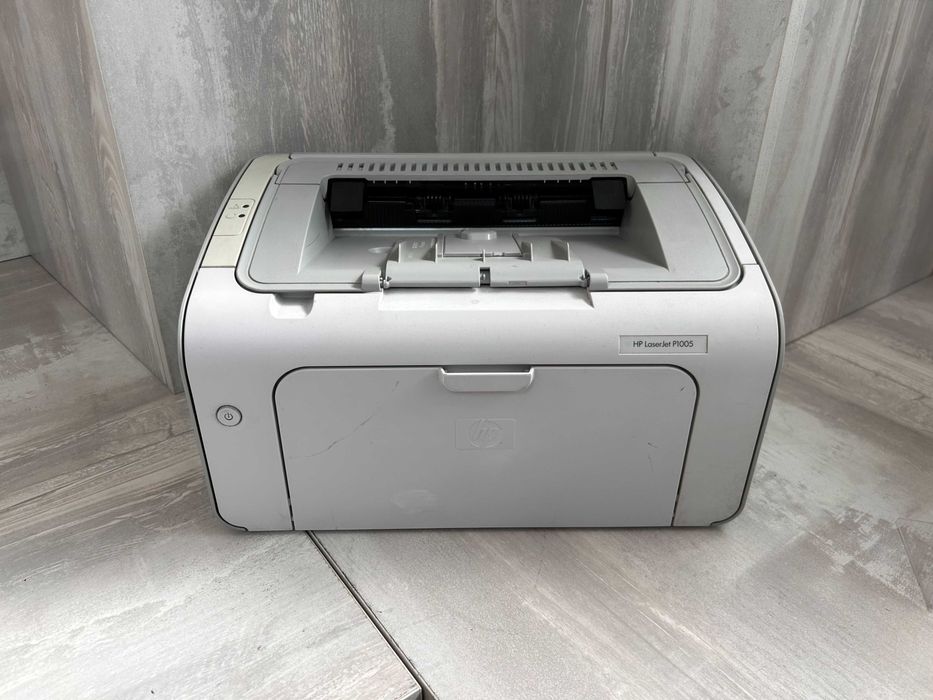 Продаётся принтер HP LaserJet P1005