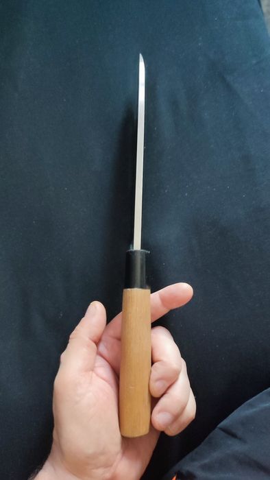 Cuțit DEBA lungime lamă 19cm, grosime lamă 5 MM, lungime cuțit 32cm mâner Magnolie. Predare în Iași.