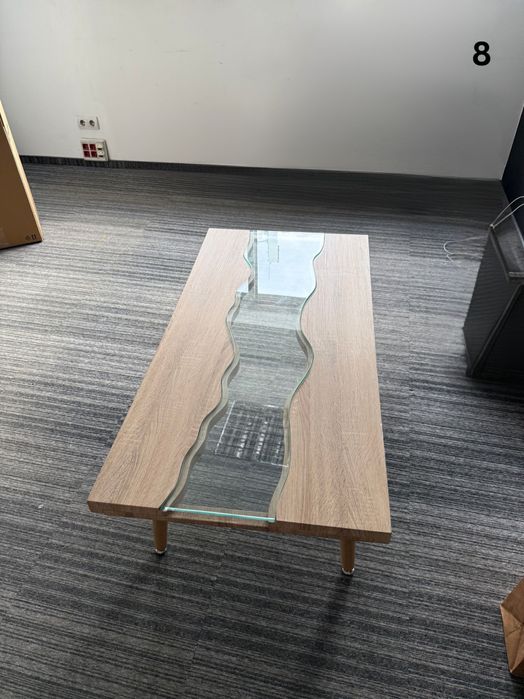 Продавам качествени и запазени офис мебели