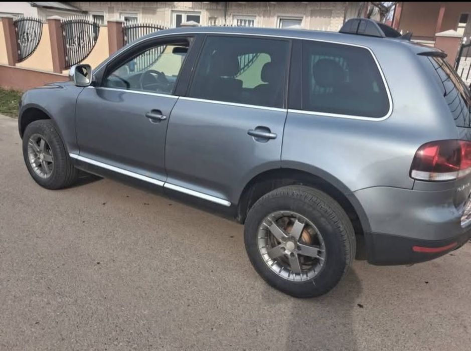 Vând Wolsvagen Tuareg