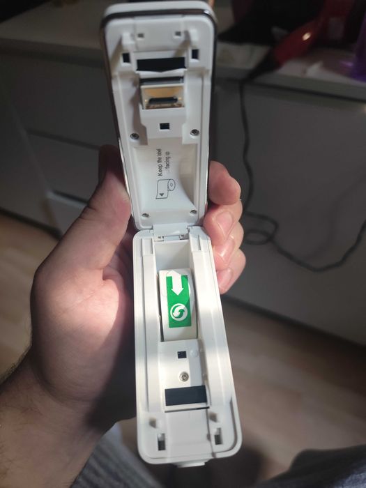 мини принтер за етикети — модел Polono P31 Label Maker.