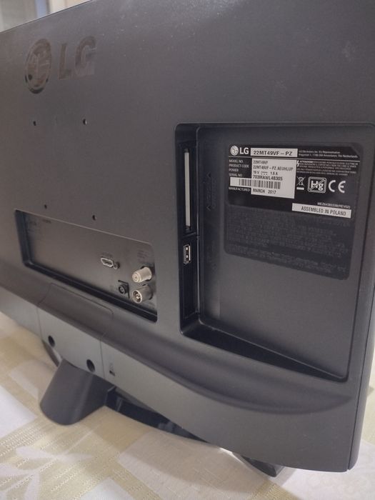 Телевизор/Монитор 22"FUUL HD