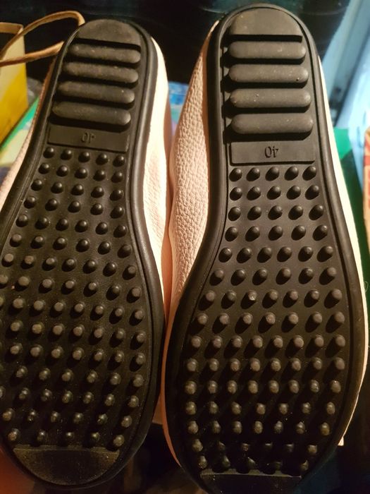 Продам балетки 40р  и туфли разные модели