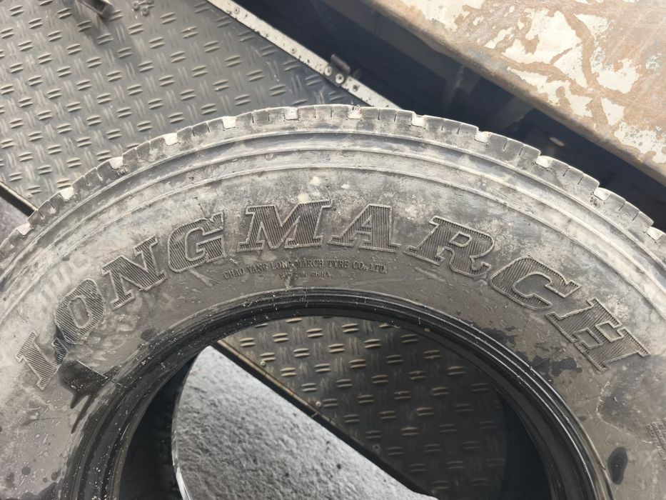Продам резину 305/70 r19.5