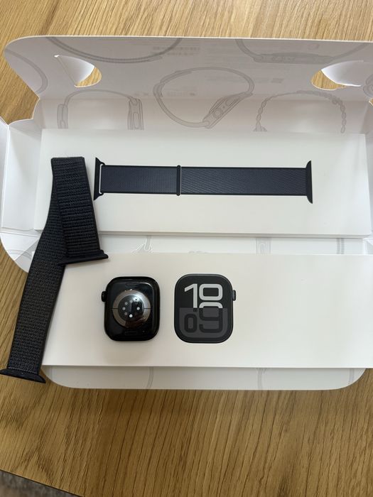 Apple watch 10 GPS JETBLACK