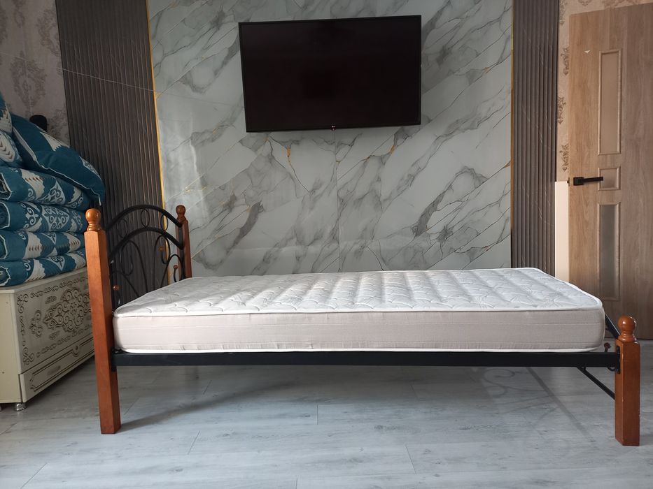 Крават с матрасом