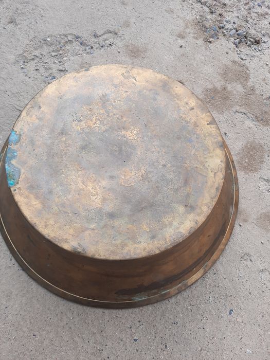 Медные тазик и поднос