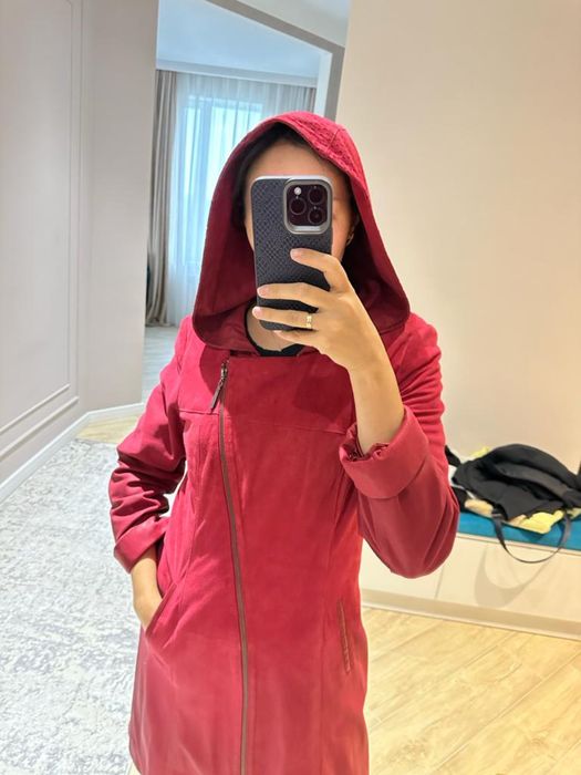 Продам кожаный плащ