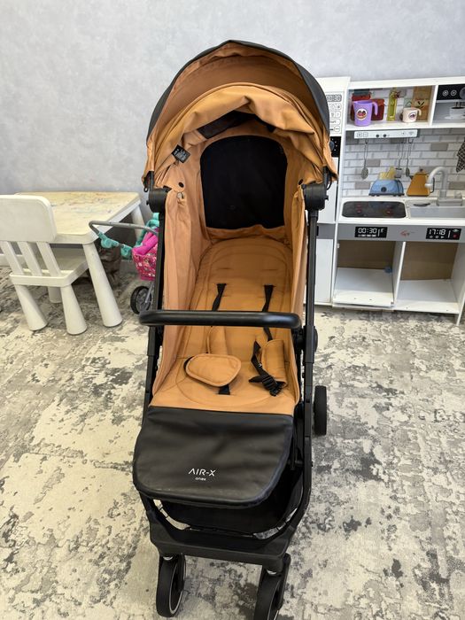 Продам коляску Anex Air-X