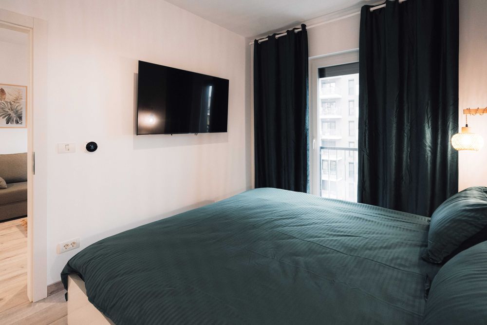 Apartament nou de inchiriat lux 2 cam et.4 Adora Park 6  parc. 2 sm.TV