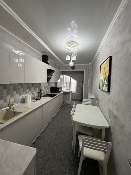 3 комнатная квартира в Паркентском Базаре Мирзо-Улугбекском районе