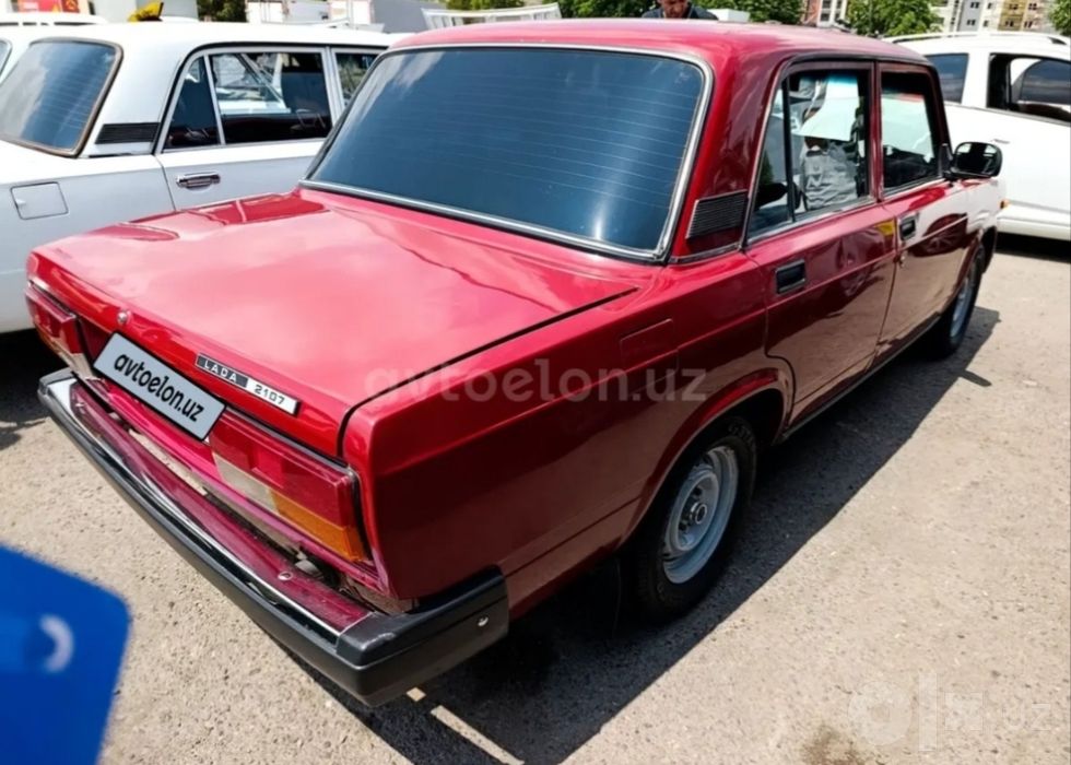 Срочна 2107сотилади