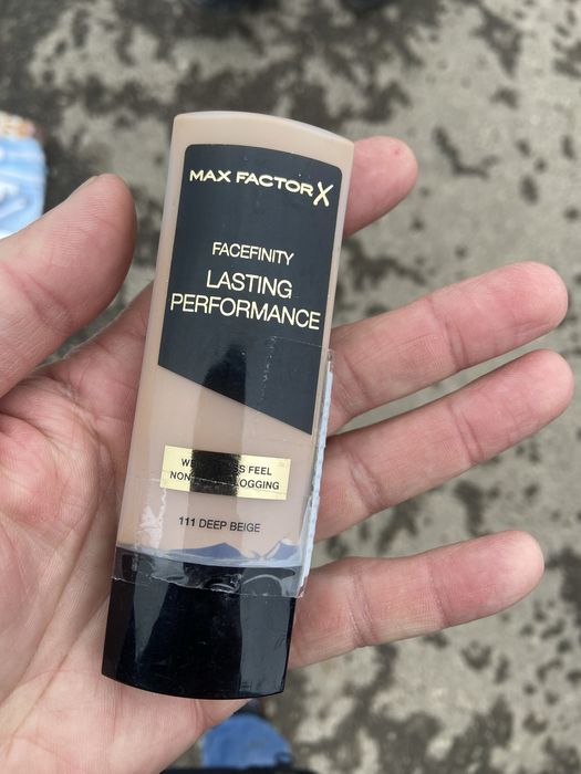 Fond de ten,Max Factor X, nou cu eticheta