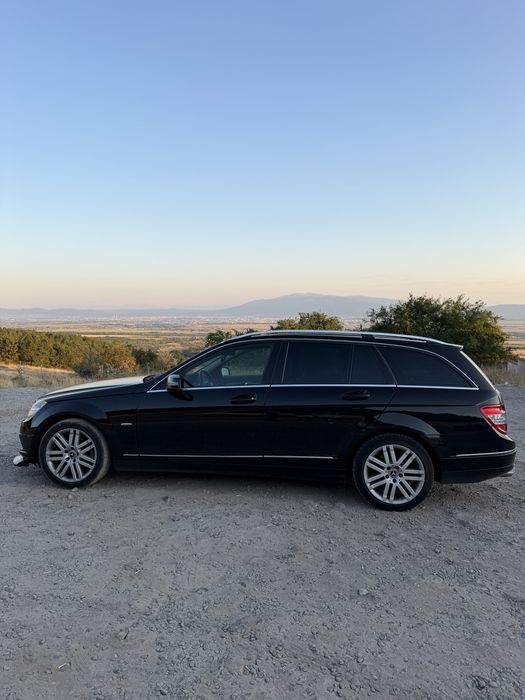 Продавам Mercedes-Benz C220 2009