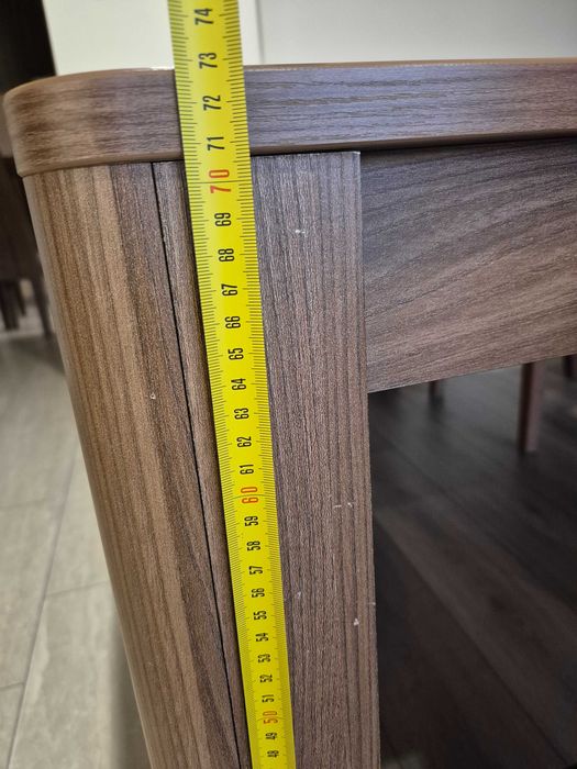 Трапезарна маса 200 евро