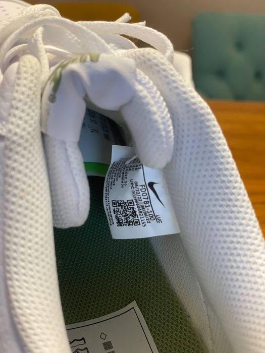 ЧИСТО НОВИ Оргинални мъжки маратонки Nike закупени от Англия