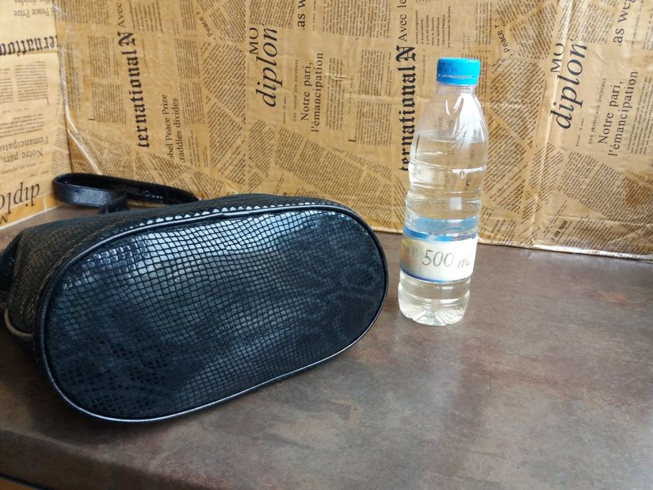 дамска чанта среден размер черна кожена чанта-естествена кожа