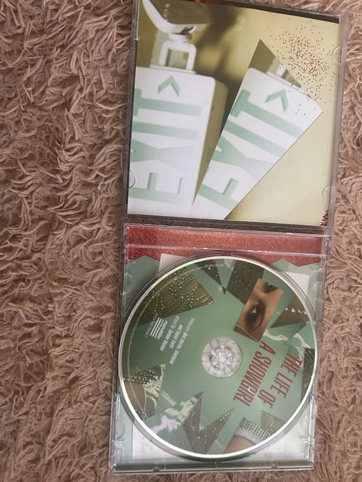 Срочно продам проигпыватель и диск