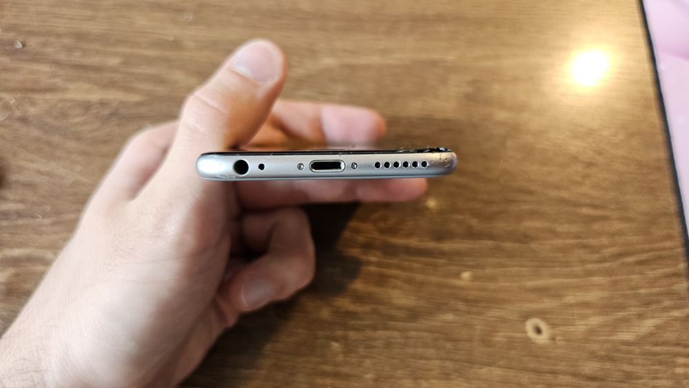 iPhone 6s silver