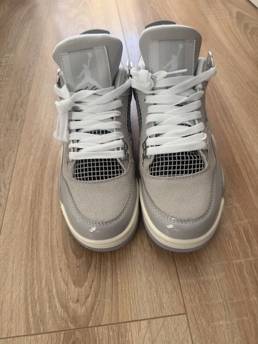 Jordan 4 Frozen Moments (Marimea 39)