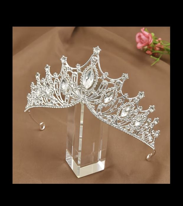 Тиара диадема корона