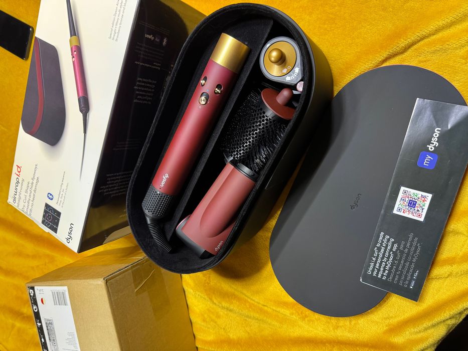 Uscator par Dyson AirWrap nou