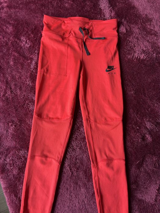 Дамско спортен клин Nike