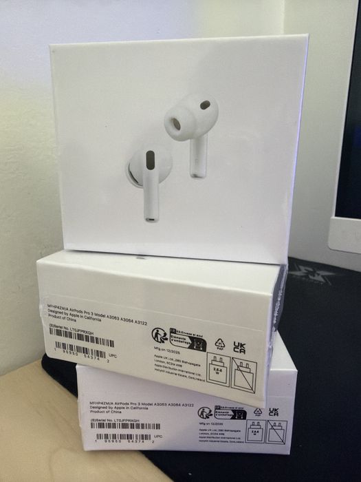 airpods pro 3.