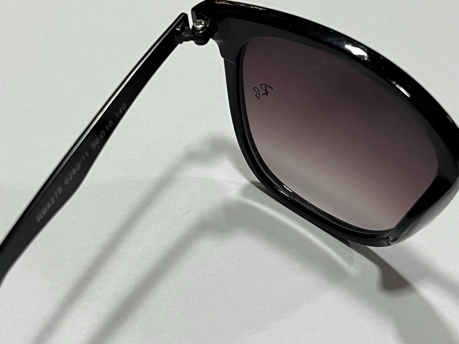 Слънчеви очила RayBan RB4278
