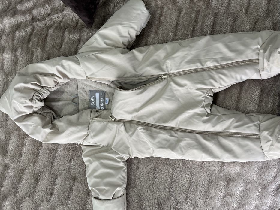 Продам детские комбинезоны зимние
