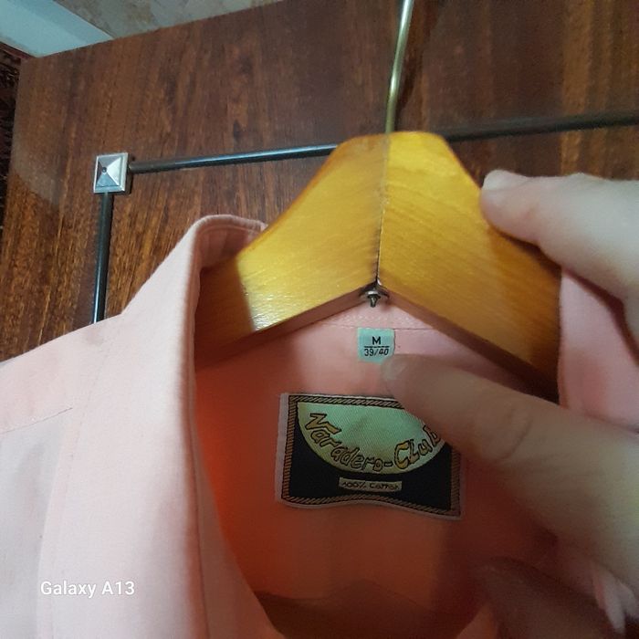 Продаются футболка и рубашка мужская