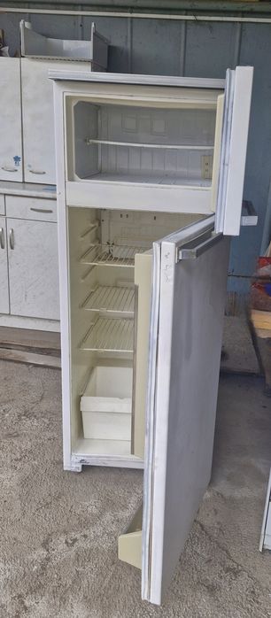 Холодильник продам