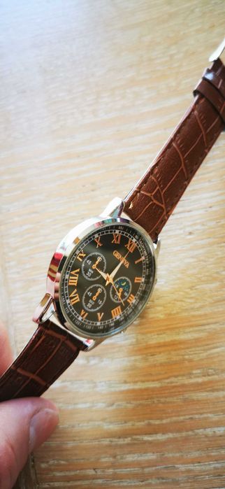 Ceas quartz cu numere romane