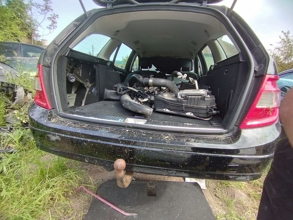 Електрически теглич Mercedes C класа W204