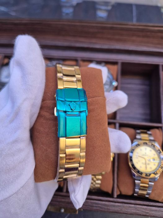 Ceas Sky-Dwller Gold - 41mm