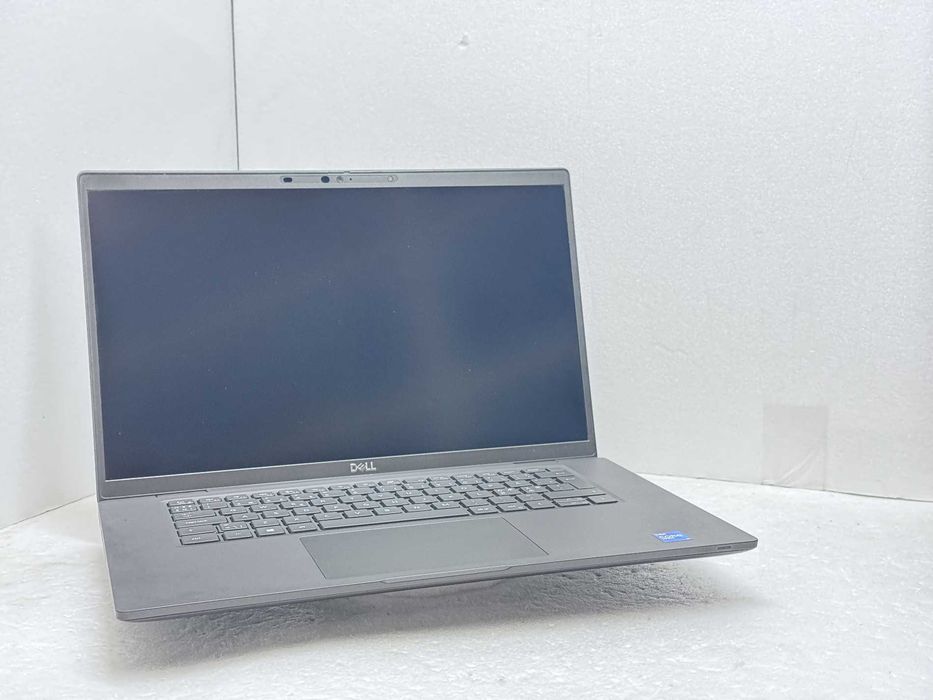 бизнес клас Dell Latitude 7520 15.6" i7-1185G7 16GB 510GB клас А | С гаранция