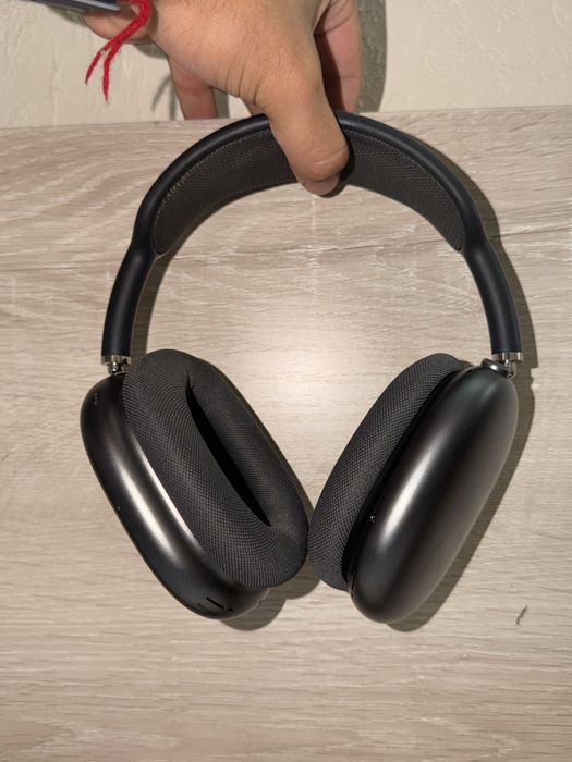Продаются AirPods Max