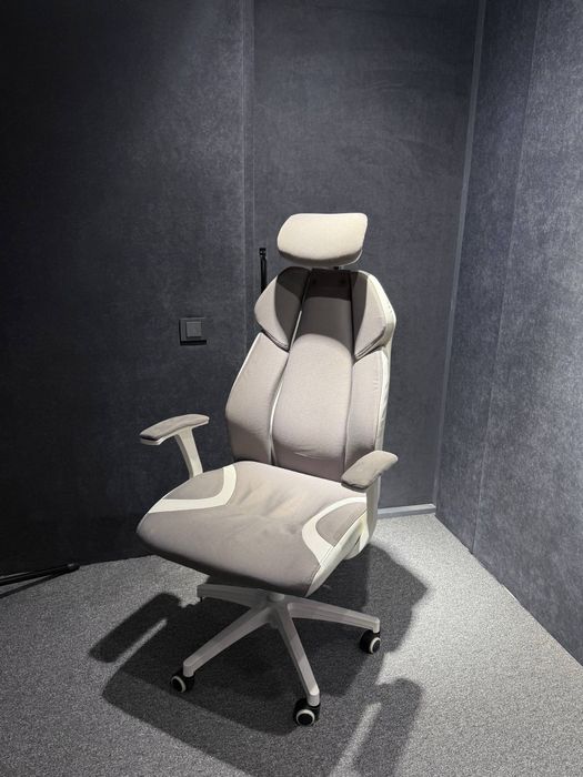 Kreslo Ofis sotiladi Sostoyanie Alo