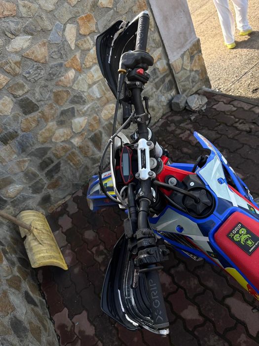 Motocicleta XTRAINER 2T 300cc MY21