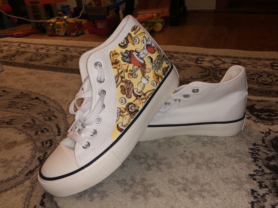 Tenisi / bascheți / teneși imprimeu ciuperci, Converse-style, 38