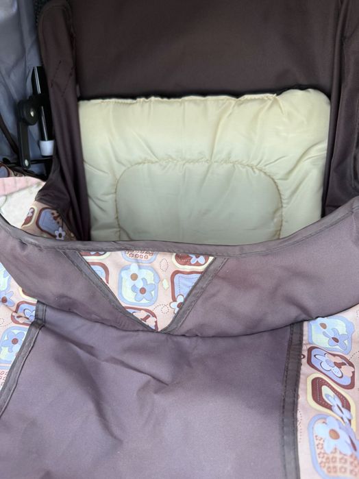 Коляска прогулочная новая