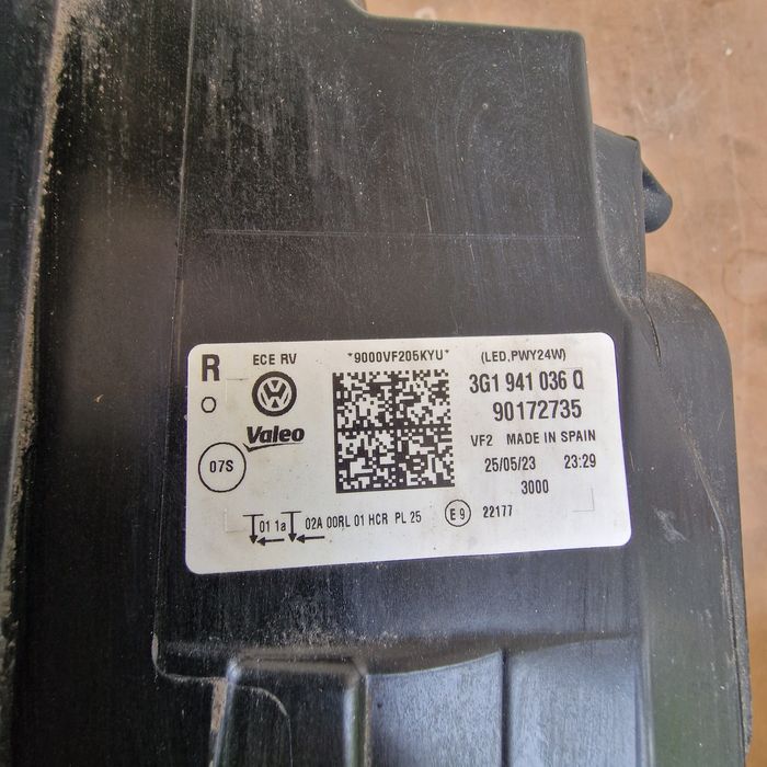 Passat B8 face lift led ляв и десен фар