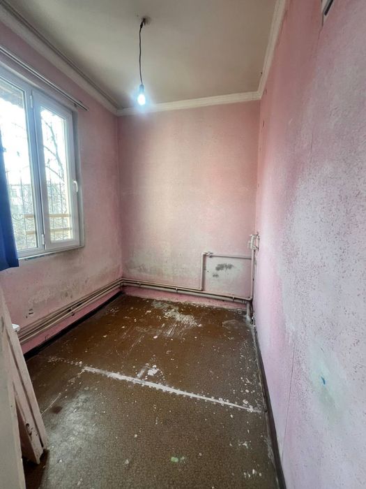 Sotiladi Chilonzor tuman 21 kvartal 3 xonali kvartira holati ôrta