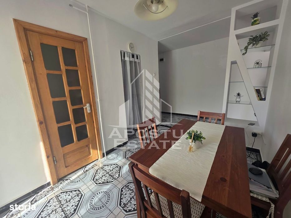 Apartament  2camere de inchiriat zona LIPOVEI