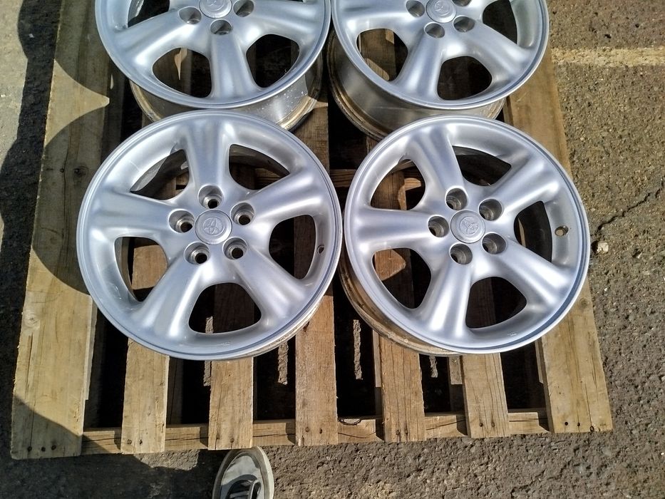 15 цола 5 х 100 мм Тойота Приус / Авенсис / Корола - 6 инча / ЕТ 39