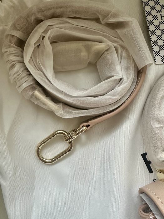 Чисто нова чанта Furla 1927 в бежов цвят