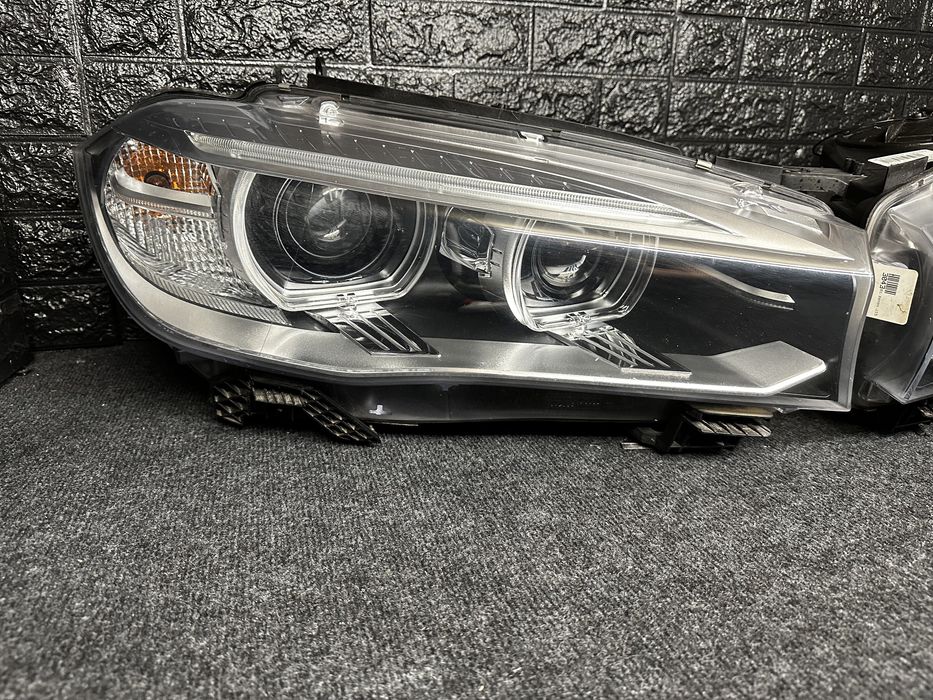 Far Faruri Bmw X5 F15 X6 F16 Bixenon complet
