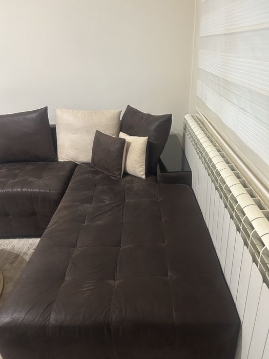 Ъглов диван за хол